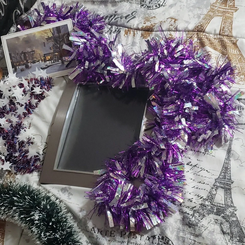 NWT Holidays Decor Wreaths and Photo Frame New with Bag